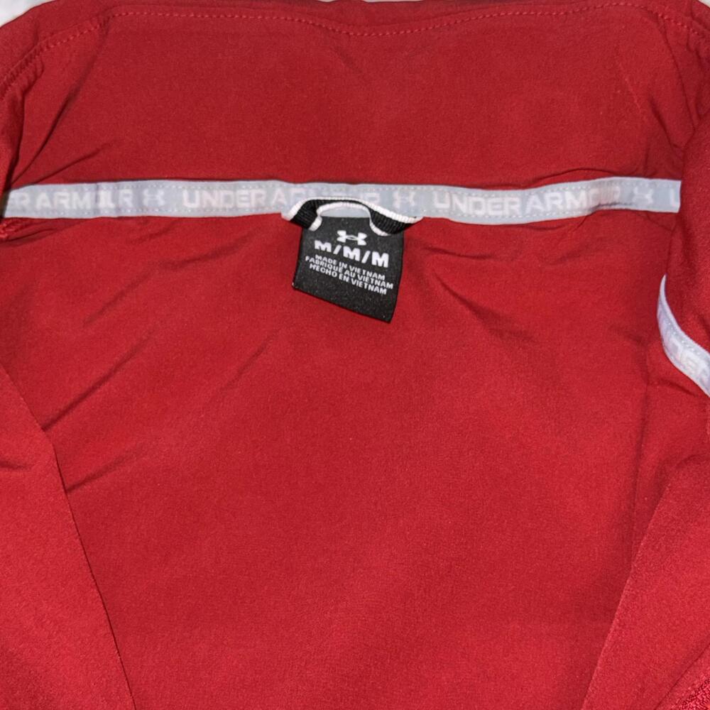 Women's Wisconsin Badger Zip Up Jacket Under Armour Red UW‎ Medium Lightweight - Picture 2 of 2